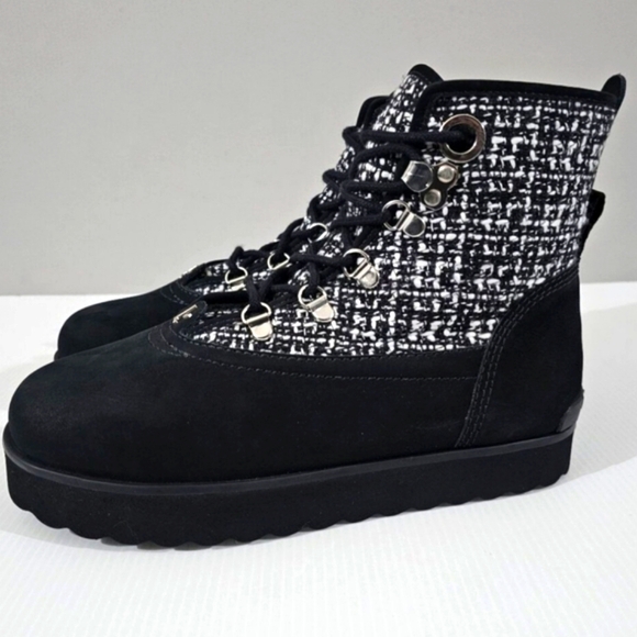 NEW Larroude Vail Ankle Bootie Womens 7 Black White Tweed Leather Cozy Winter - Picture 1 of 12